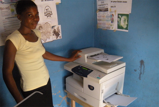 Margret Piwu Copyshop stichting helphelpen